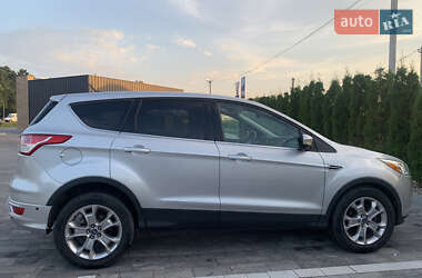 Внедорожник / Кроссовер Ford Escape 2012 в 