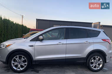 Внедорожник / Кроссовер Ford Escape 2012 в 