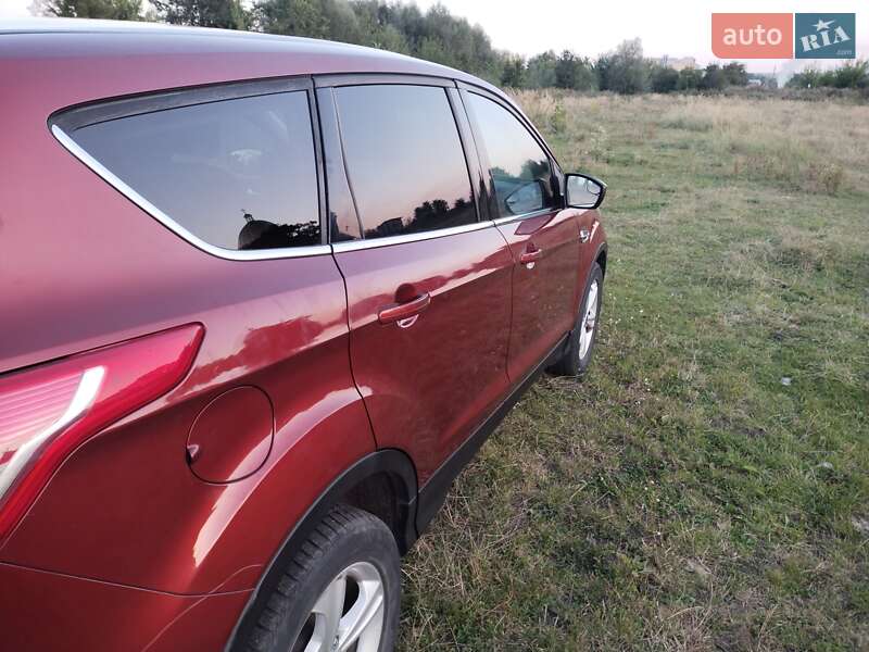 Внедорожник / Кроссовер Ford Escape 2016 в Шептицькому