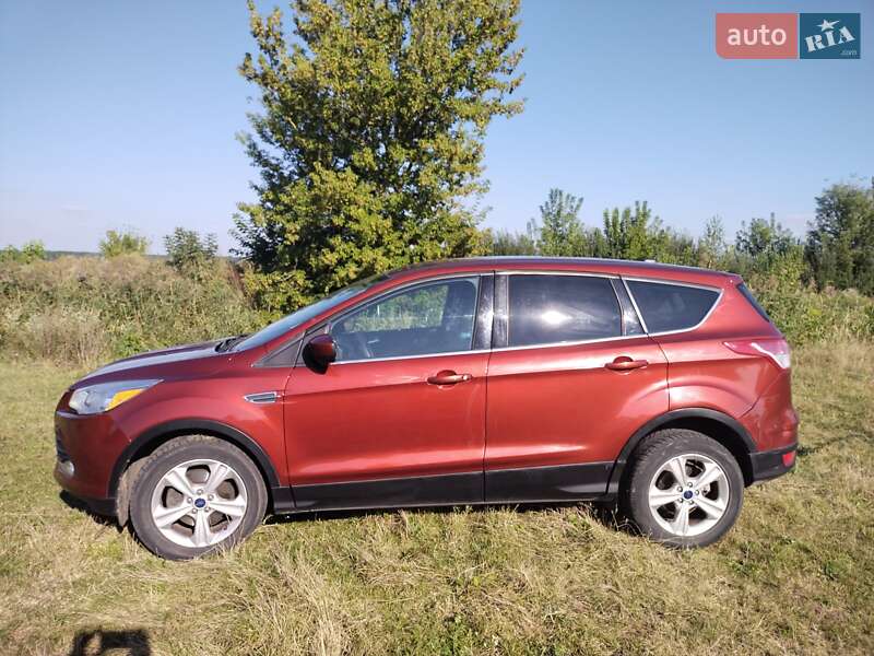 Внедорожник / Кроссовер Ford Escape 2016 в Шептицькому