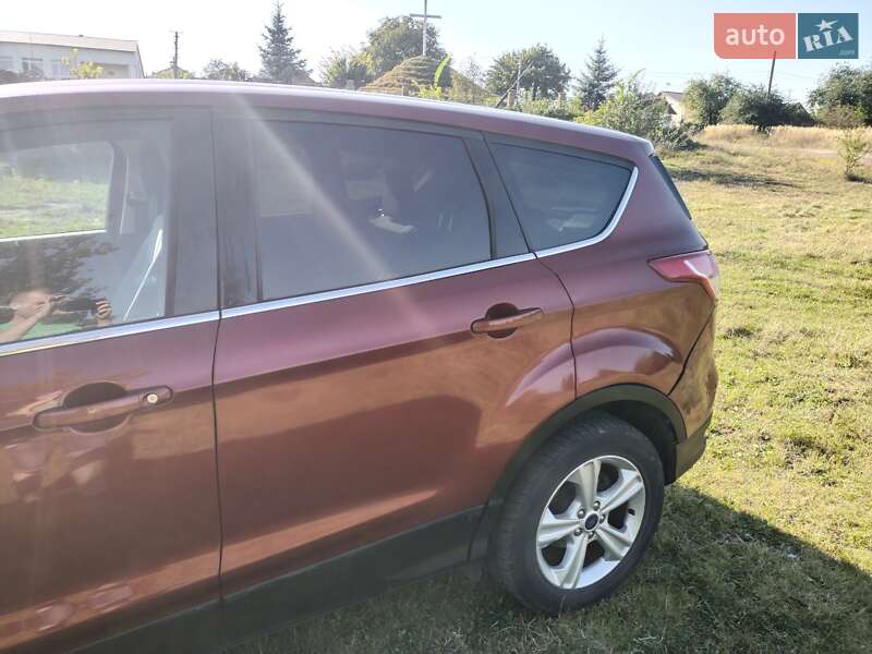 Внедорожник / Кроссовер Ford Escape 2016 в Шептицькому
