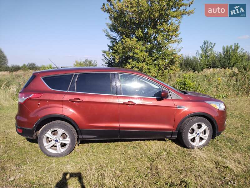 Внедорожник / Кроссовер Ford Escape 2016 в Шептицькому