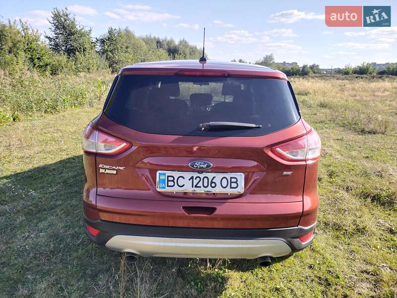 Внедорожник / Кроссовер Ford Escape 2016 в Шептицькому