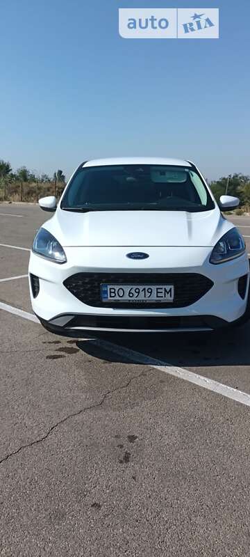 Внедорожник / Кроссовер Ford Escape 2021 в Кривом Роге