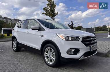 Внедорожник / Кроссовер Ford Escape 2017 в Львове