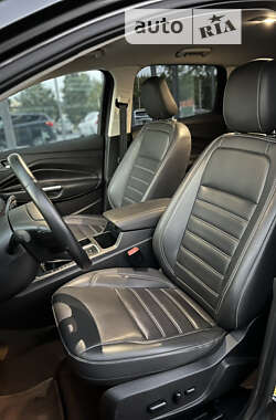 Внедорожник / Кроссовер Ford Escape 2019 в 
