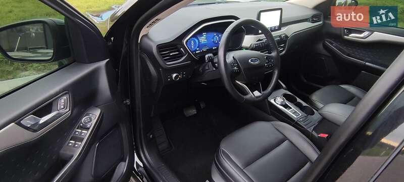 Позашляховик / Кросовер Ford Escape 2020 в Львові