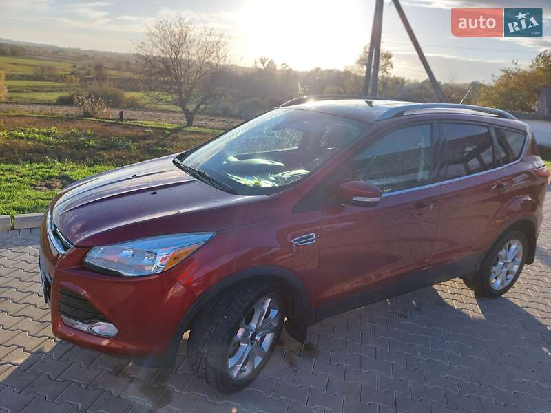 Внедорожник / Кроссовер Ford Escape 2015 в Шумске