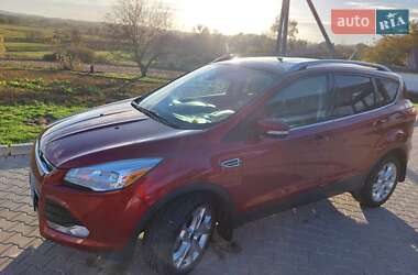 Внедорожник / Кроссовер Ford Escape 2015 в 