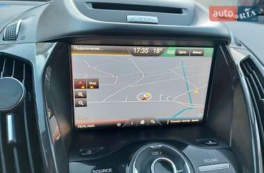 Внедорожник / Кроссовер Ford Escape 2015 в 