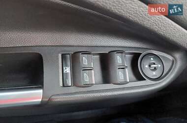 Внедорожник / Кроссовер Ford Escape 2015 в 