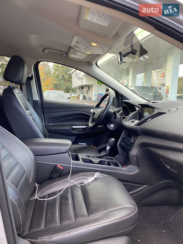 Внедорожник / Кроссовер Ford Escape 2016 в Киеве фото 10 Внедорожник / Кроссовер Ford Escape 2016 в Киеве