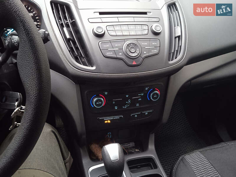 Позашляховик / Кросовер Ford Escape 2017 в Чернігові