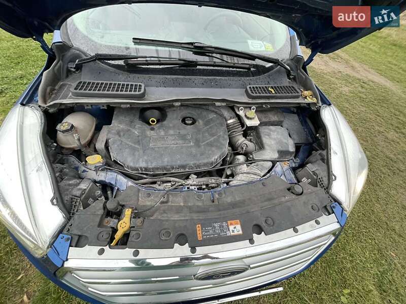 Внедорожник / Кроссовер Ford Escape 2016 в Рожнятове
