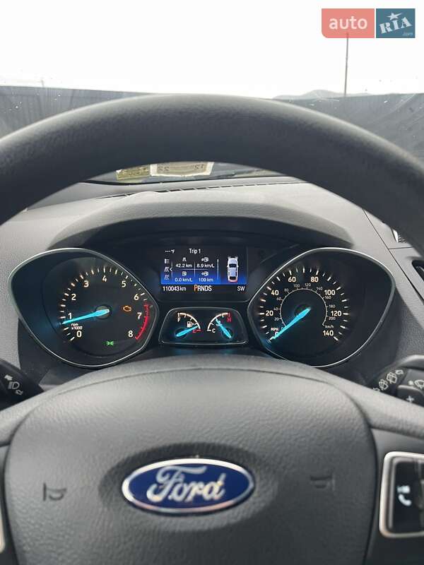 Внедорожник / Кроссовер Ford Escape 2016 в Рожнятове