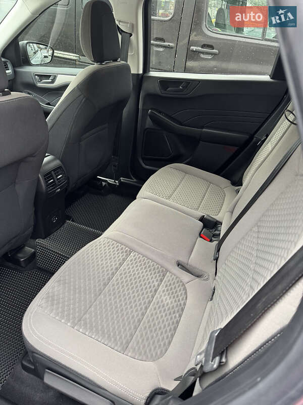 Позашляховик / Кросовер Ford Escape 2022 в Івано-Франківську
