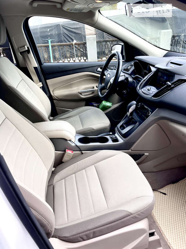 Внедорожник / Кроссовер Ford Escape 2014 в Днепре
