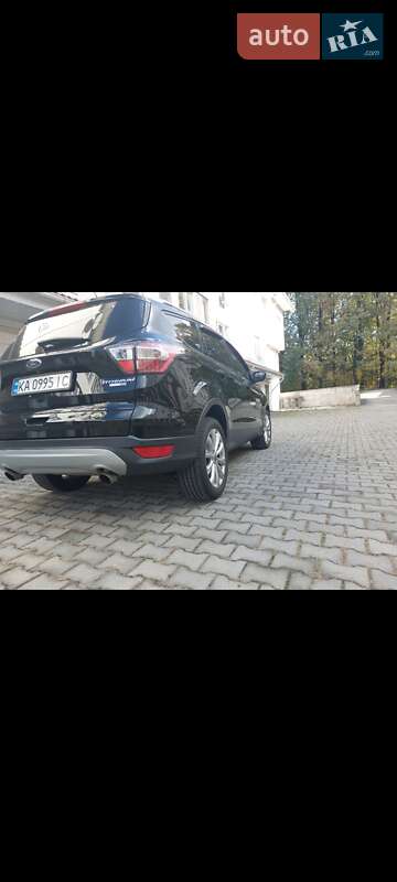 Внедорожник / Кроссовер Ford Escape 2016 в Киеве