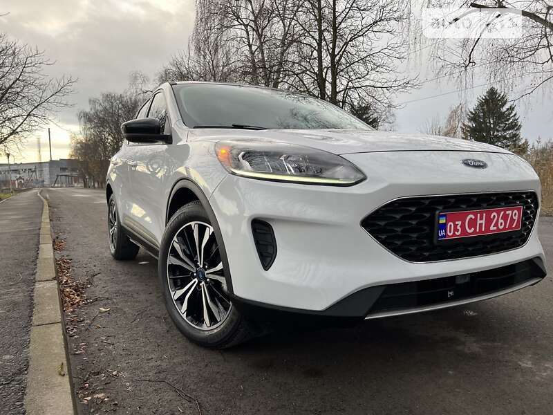 Внедорожник / Кроссовер Ford Escape 2022 в Рогатине