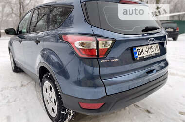 Внедорожник / Кроссовер Ford Escape 2018 в Ровно