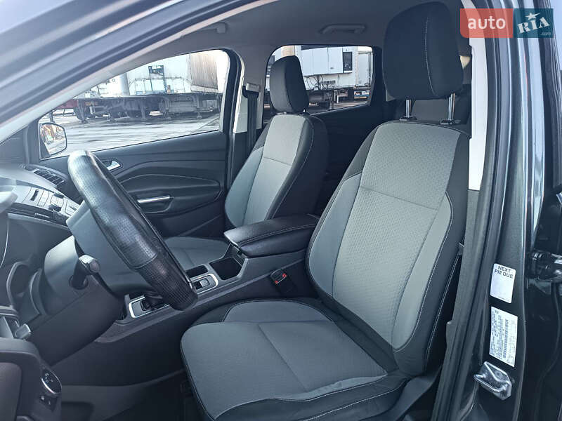 Внедорожник / Кроссовер Ford Escape 2017 в Виннице