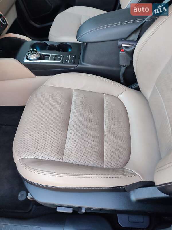Позашляховик / Кросовер Ford Escape 2020 в Києві