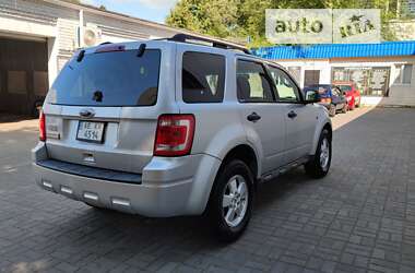 Внедорожник / Кроссовер Ford Escape 2010 в 