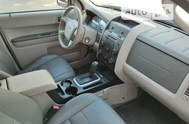 Внедорожник / Кроссовер Ford Escape 2010 в 