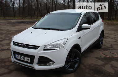 Внедорожник / Кроссовер Ford Escape 2015 в Кривом Роге