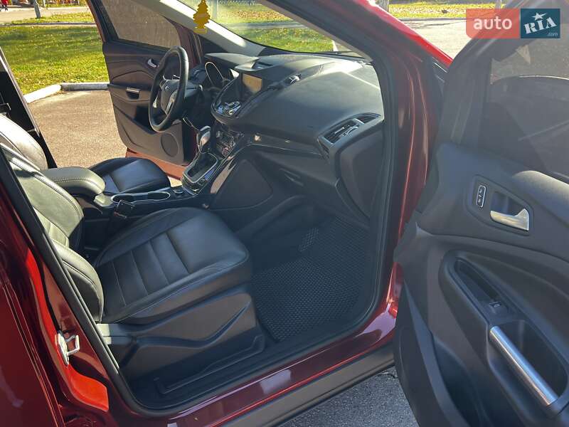Внедорожник / Кроссовер Ford Escape 2013 в Ровно