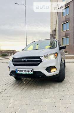 Внедорожник / Кроссовер Ford Escape 2019 в Одессе