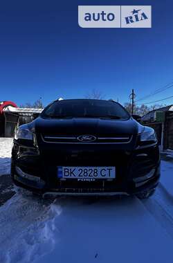 Внедорожник / Кроссовер Ford Escape 2014 в Ровно
