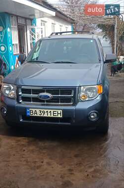 Внедорожник / Кроссовер Ford Escape 2012 в 
