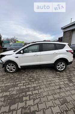 Внедорожник / Кроссовер Ford Escape 2018 в Луцке