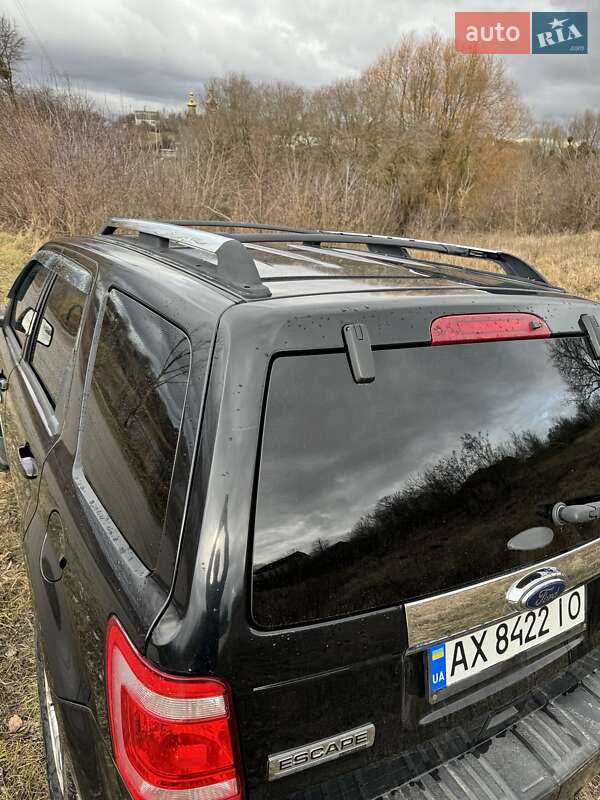 Внедорожник / Кроссовер Ford Escape 2011 в Умани