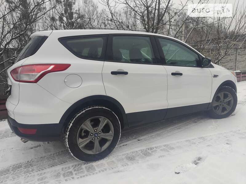 Внедорожник / Кроссовер Ford Escape 2015 в Песковке