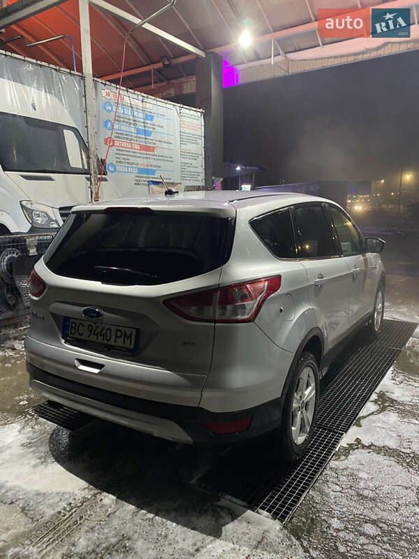 Внедорожник / Кроссовер Ford Escape 2015 в Львове