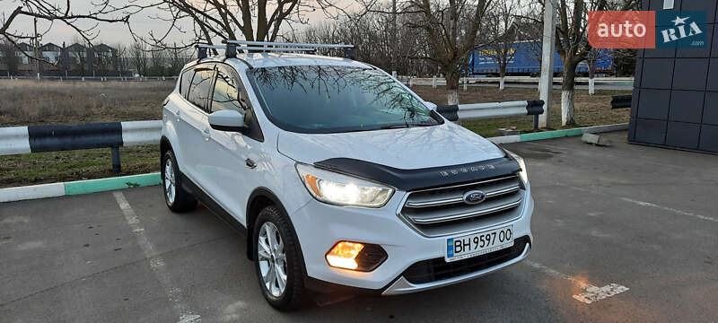 Позашляховик / Кросовер Ford Escape 2017 в Одесі