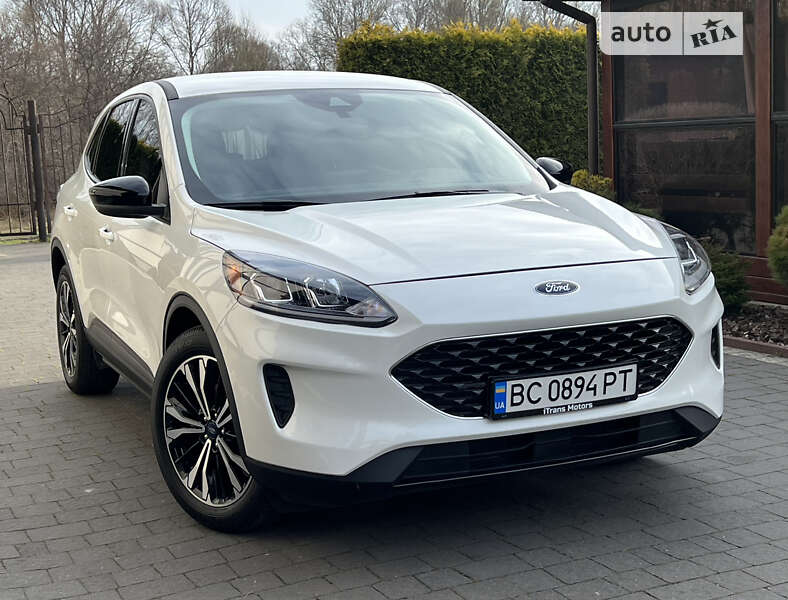 Внедорожник / Кроссовер Ford Escape 2021 в Стрые