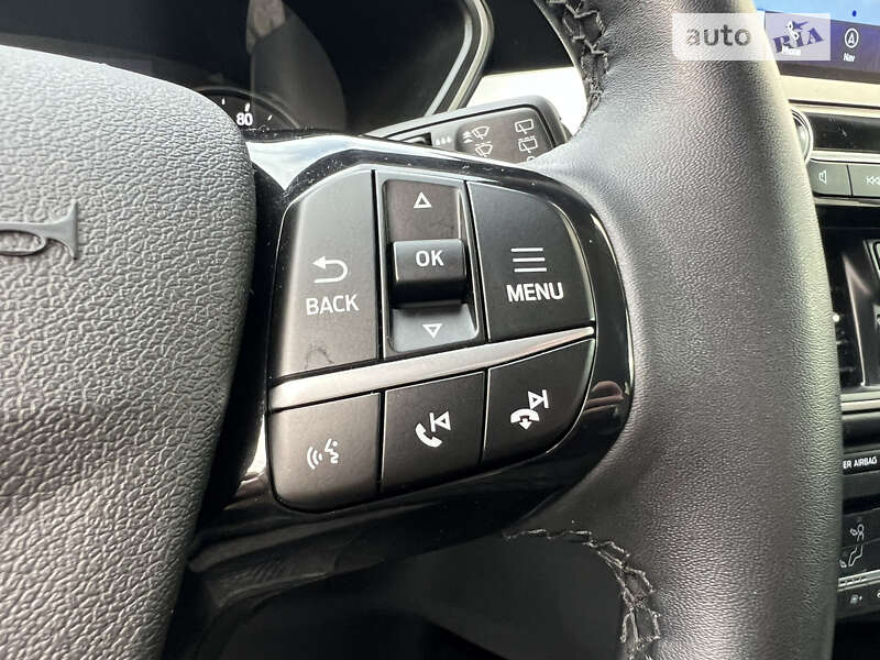Внедорожник / Кроссовер Ford Escape 2021 в Стрые