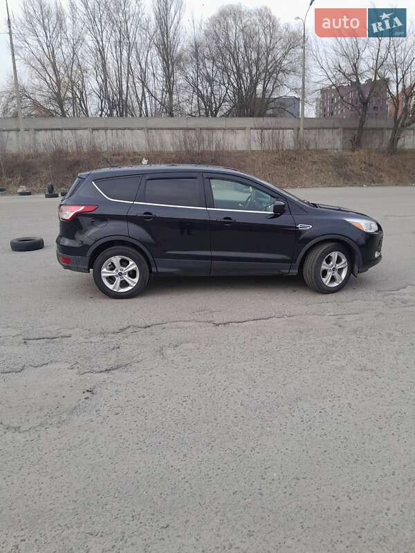 Внедорожник / Кроссовер Ford Escape 2014 в Ровно
