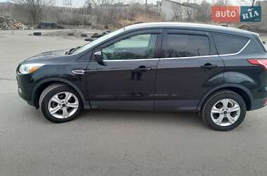 Внедорожник / Кроссовер Ford Escape 2014 в 