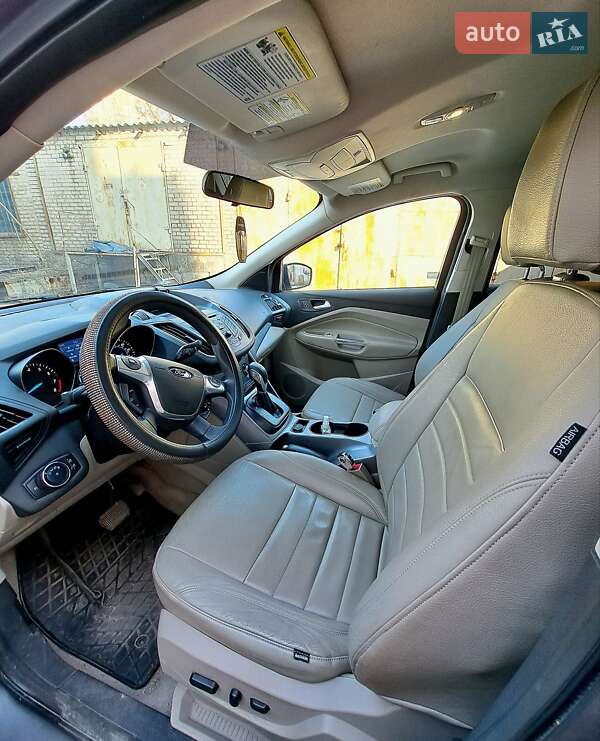Внедорожник / Кроссовер Ford Escape 2014 в Запорожье