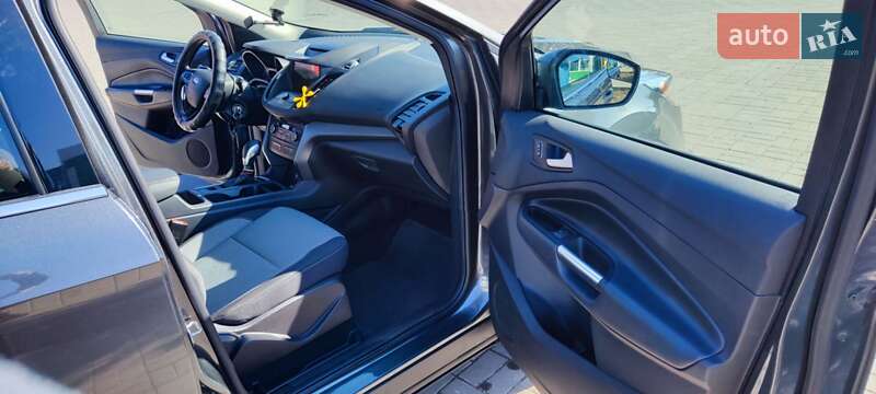 Внедорожник / Кроссовер Ford Escape 2018 в Хмельницком