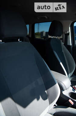 Внедорожник / Кроссовер Ford Escape 2013 в Ровно