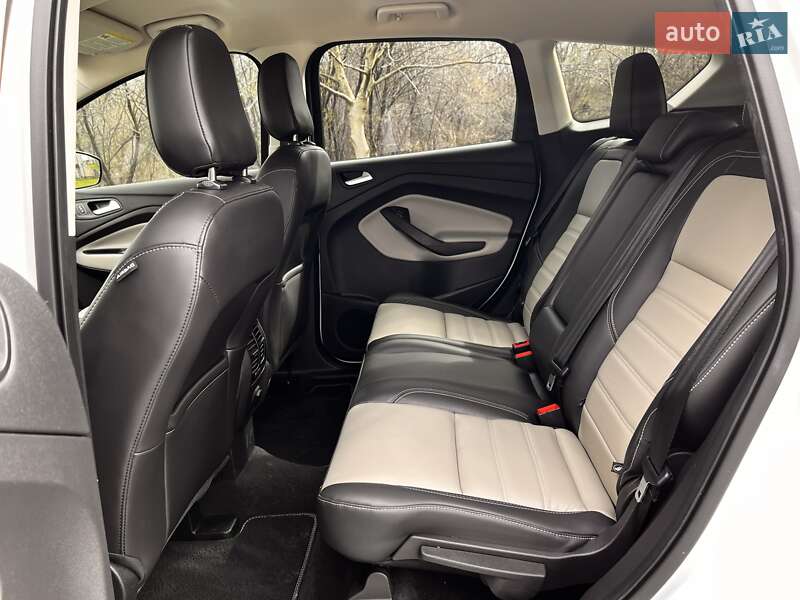 Позашляховик / Кросовер Ford Escape 2018 в Івано-Франківську