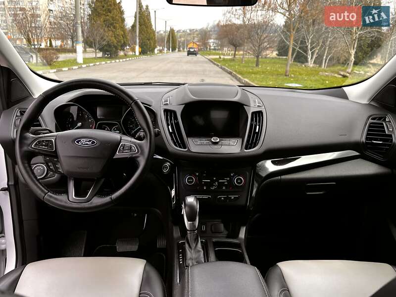 Позашляховик / Кросовер Ford Escape 2018 в Івано-Франківську