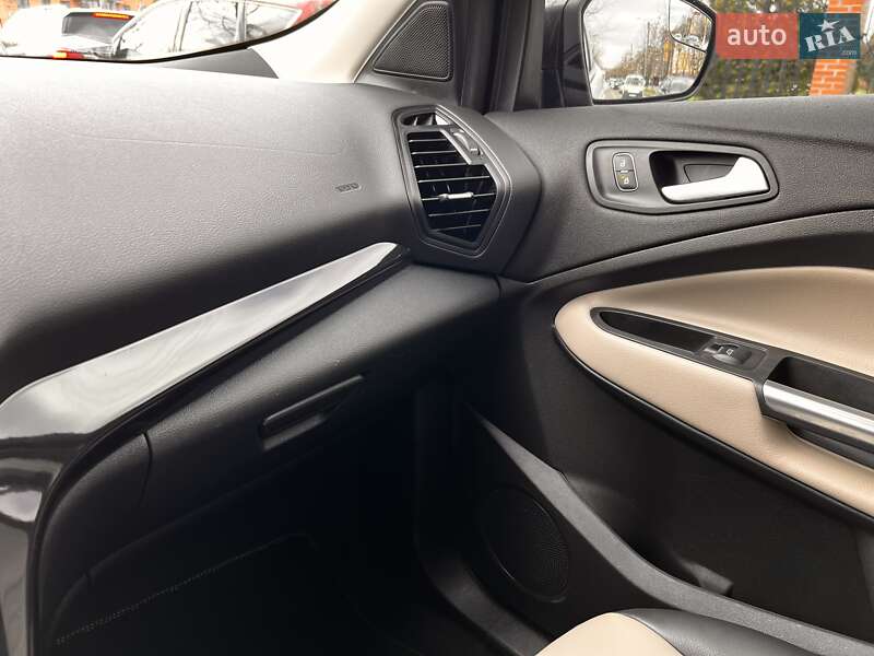 Позашляховик / Кросовер Ford Escape 2018 в Івано-Франківську