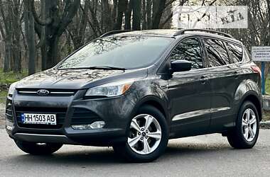 Внедорожник / Кроссовер Ford Escape 2015 в 