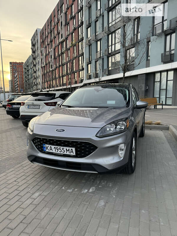 Внедорожник / Кроссовер Ford Escape 2021 в Киеве